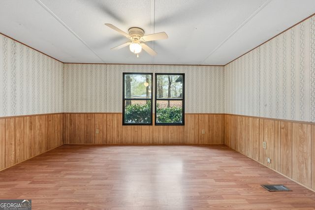 37 Fawn Drive, Juliette, GA 31046