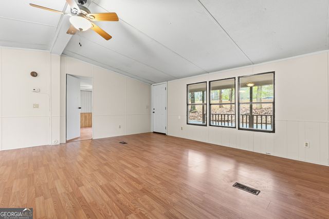 37 Fawn Drive, Juliette, GA 31046