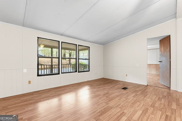 37 Fawn Drive, Juliette, GA 31046