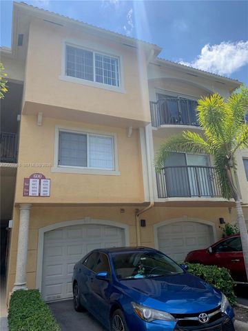 600 N Crestwood Ct N 610, Royal Palm Beach, FL 33411
