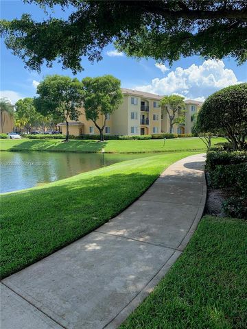 600 N Crestwood Ct N 610, Royal Palm Beach, FL 33411