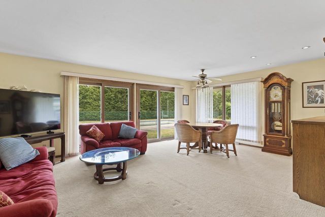 409 Vernon AVENUE, Thiensville, WI 53092