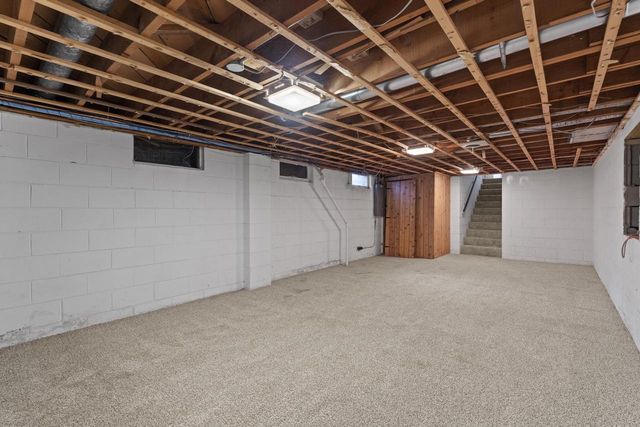 409 Vernon AVENUE, Thiensville, WI 53092
