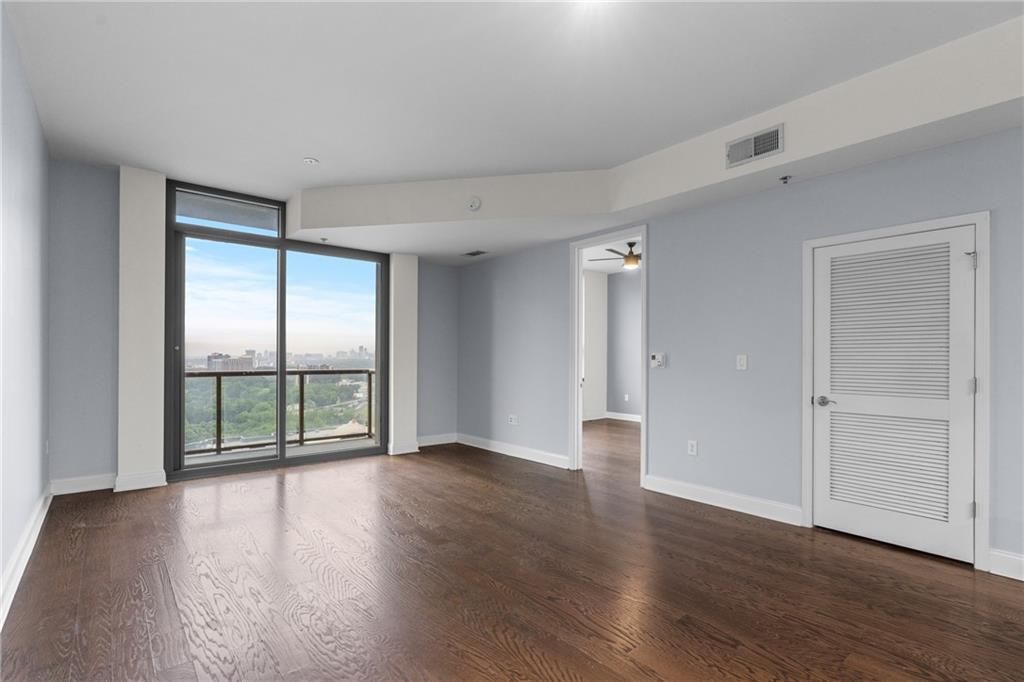 270 17th NW Street 1706, Atlanta, GA 30363