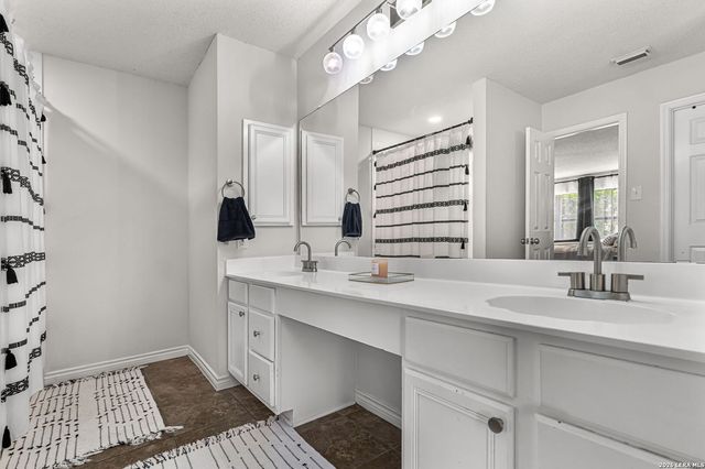 7503 Legend Rock, San Antonio, TX 78244