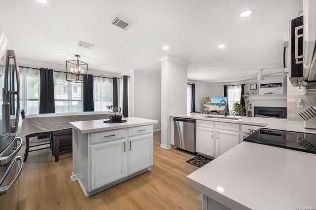 7503 Legend Rock, San Antonio, TX 78244