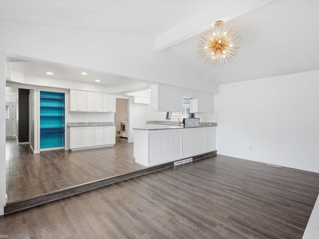 3079 Juanita Drive, Sterling Heights, MI 48310