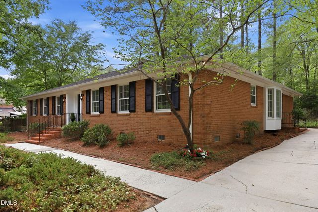 820 Emory Drive, Chapel Hill, NC 27517