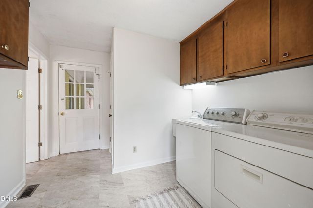 820 Emory Drive, Chapel Hill, NC 27517