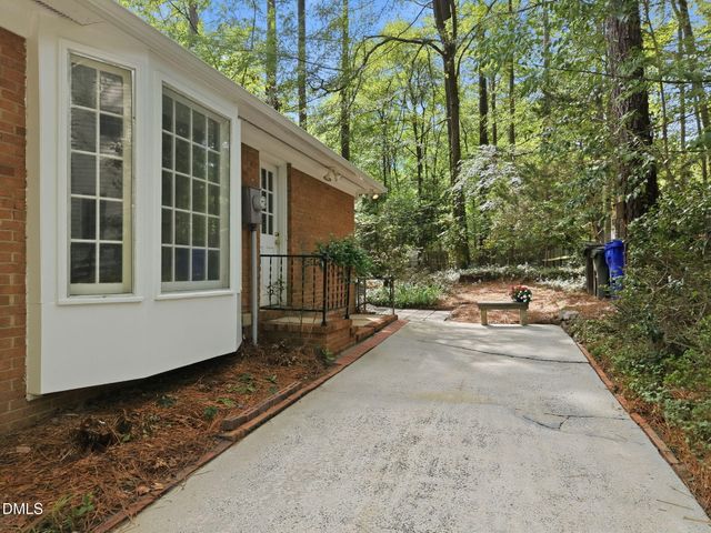 820 Emory Drive, Chapel Hill, NC 27517