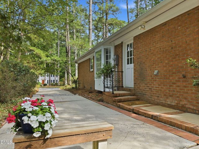 820 Emory Drive, Chapel Hill, NC 27517