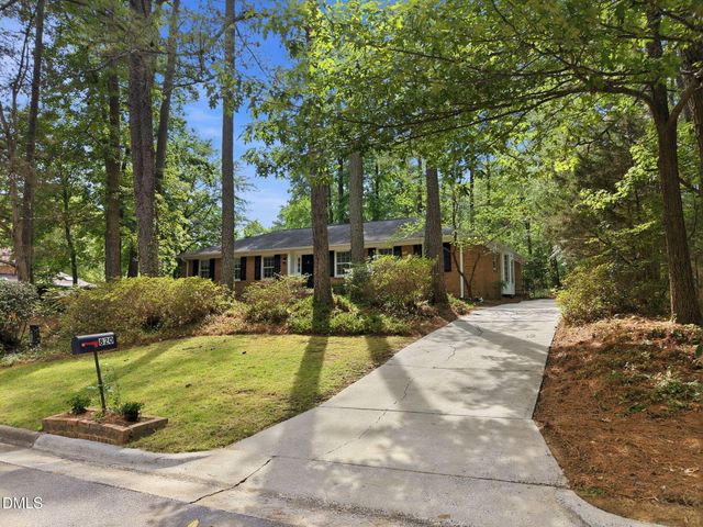 820 Emory Drive, Chapel Hill, NC 27517