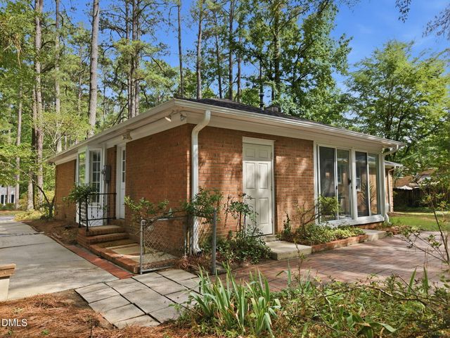 820 Emory Drive, Chapel Hill, NC 27517