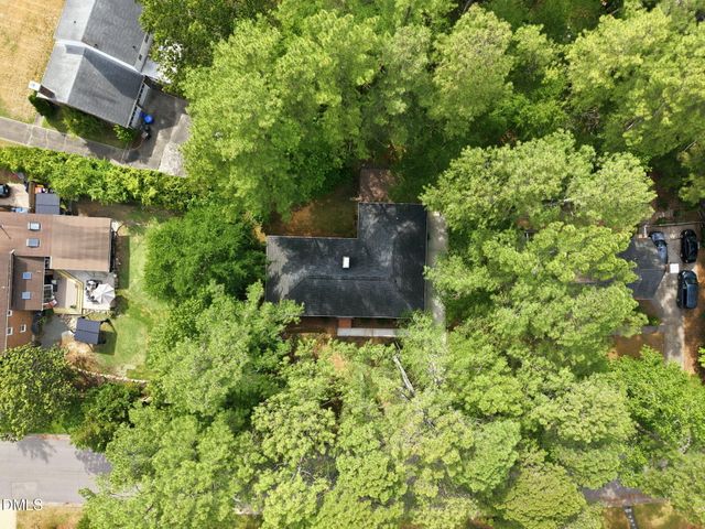 820 Emory Drive, Chapel Hill, NC 27517