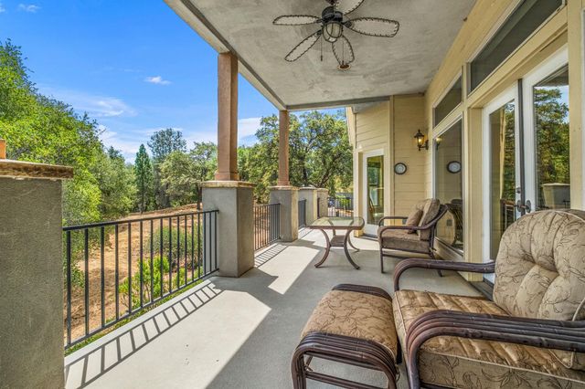 2211 Terrace View Ct, Cool, CA 95614