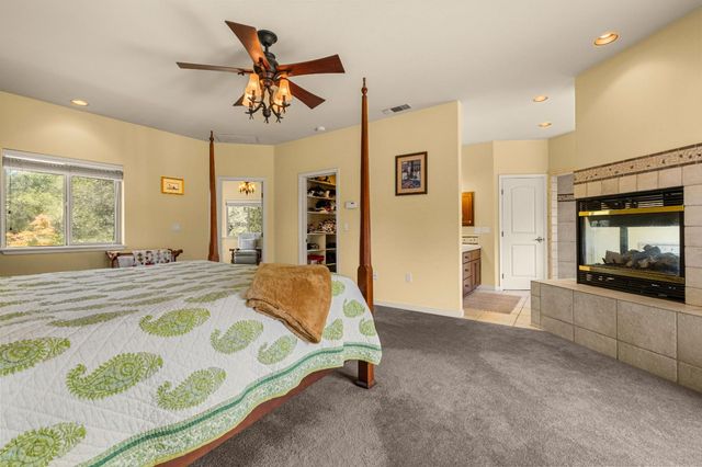 2211 Terrace View Ct, Cool, CA 95614