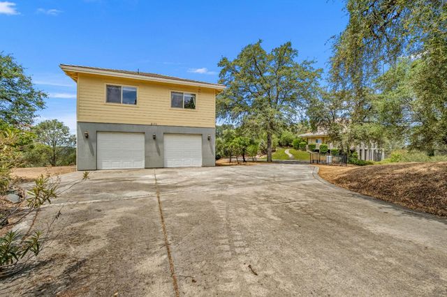 2211 Terrace View Ct, Cool, CA 95614