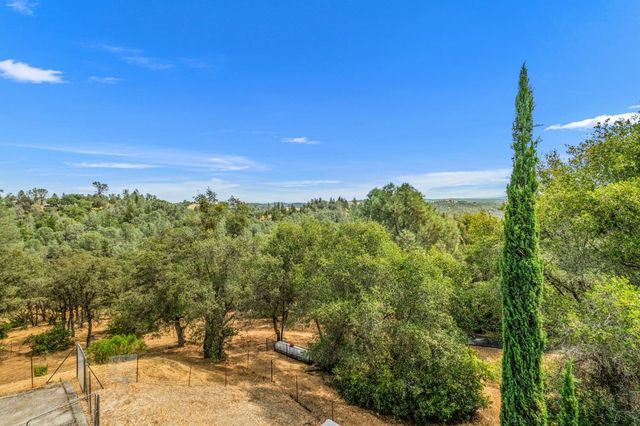 2211 Terrace View Ct, Cool, CA 95614