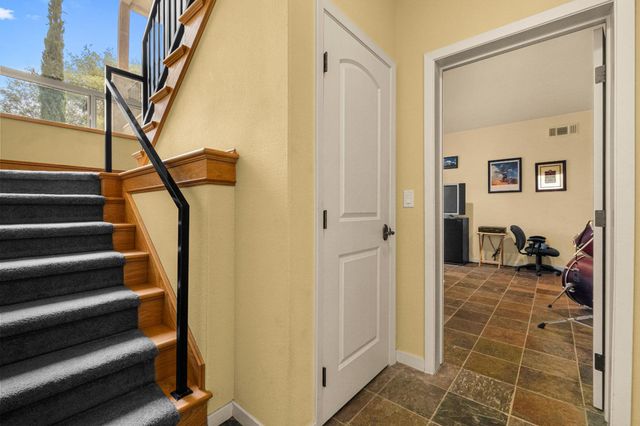 2211 Terrace View Ct, Cool, CA 95614