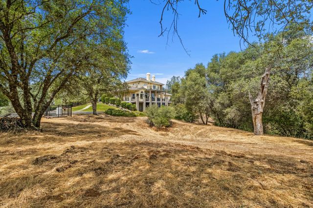 2211 Terrace View Ct, Cool, CA 95614