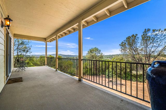 2211 Terrace View Ct, Cool, CA 95614