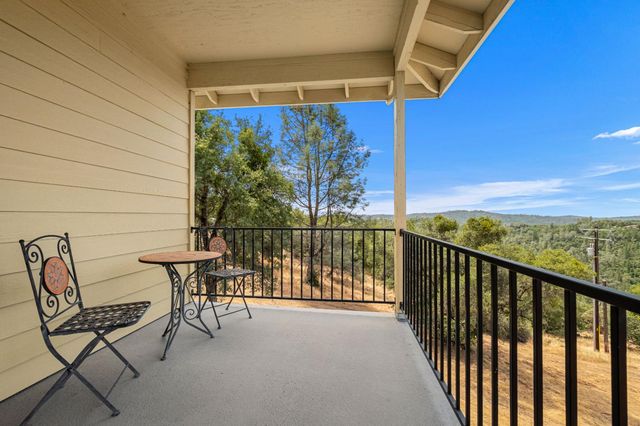2211 Terrace View Ct, Cool, CA 95614