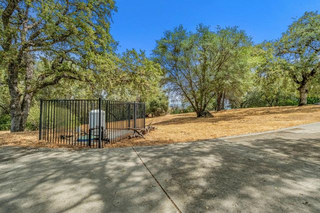 2211 Terrace View Ct, Cool, CA 95614