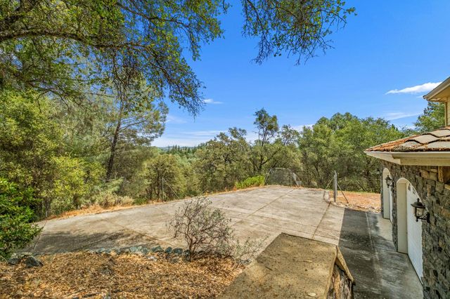 2211 Terrace View Ct, Cool, CA 95614