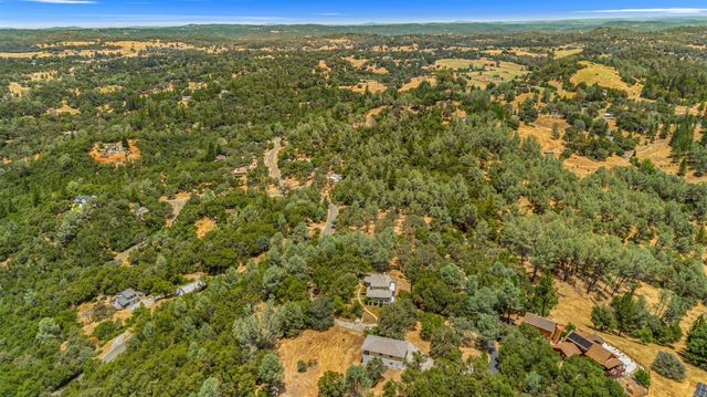 2211 Terrace View Ct, Cool, CA 95614