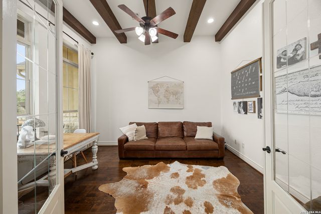 908 Wilderness Oaks, New Braunfels, TX 78132