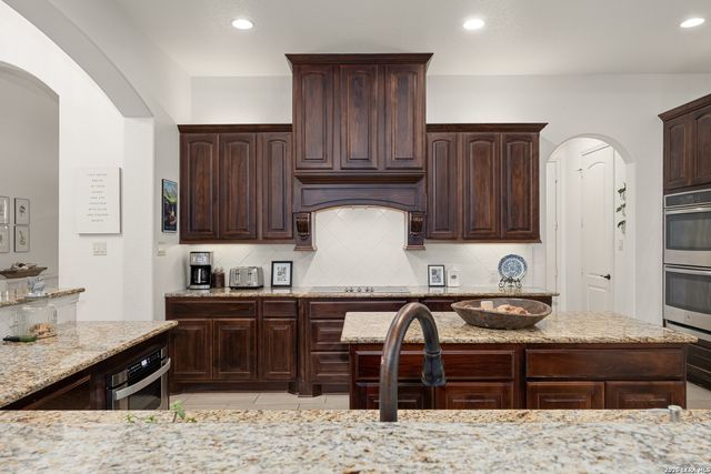 908 Wilderness Oaks, New Braunfels, TX 78132