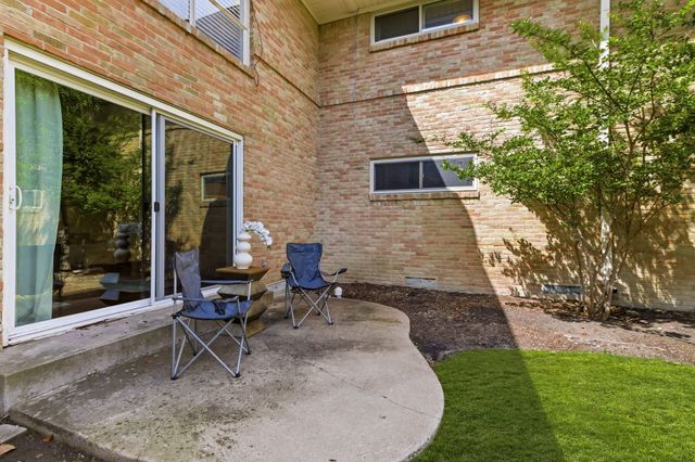 6131 Bandera Avenue A, Dallas, TX 75225