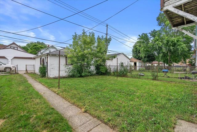3613 N 21st STREET, Milwaukee, WI 53206