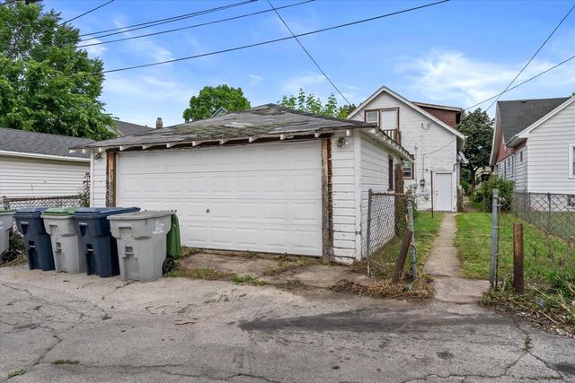 3613 N 21st STREET, Milwaukee, WI 53206
