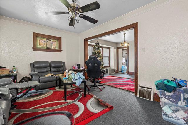3613 N 21st STREET, Milwaukee, WI 53206