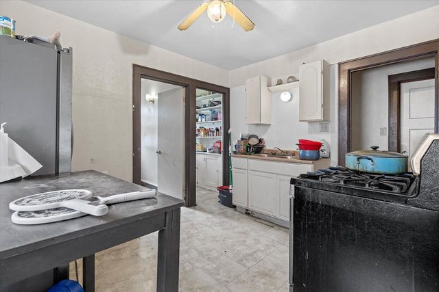 3613 N 21st STREET, Milwaukee, WI 53206