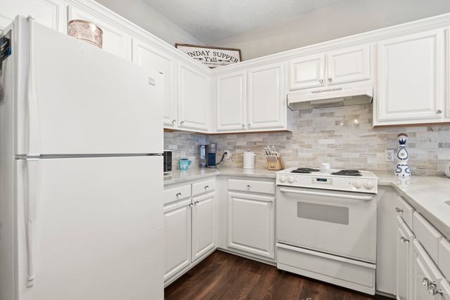 6208 Sweetwater Blvd, Murrells Inlet, SC 29576