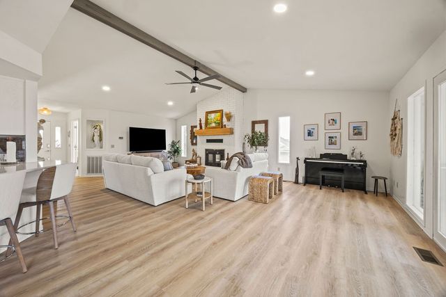 6 Campbell Lane, Bella Vista, AR 72715