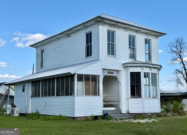 10 N Church Street, Lumber City, GA 31549