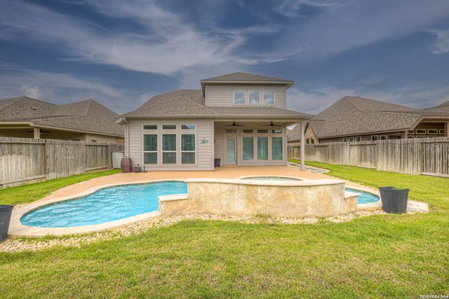 2977 Grove Terrace, Seguin, TX 78155