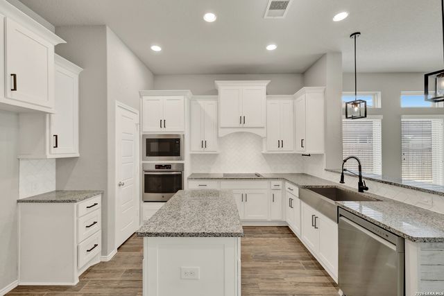 2977 Grove Terrace, Seguin, TX 78155