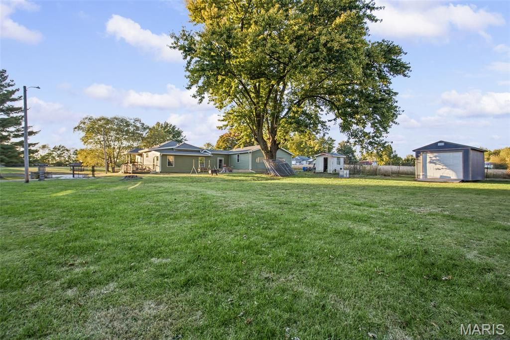 Image 15 of property listing at 1 N Cobb Street, Roodhouse, IL 62082