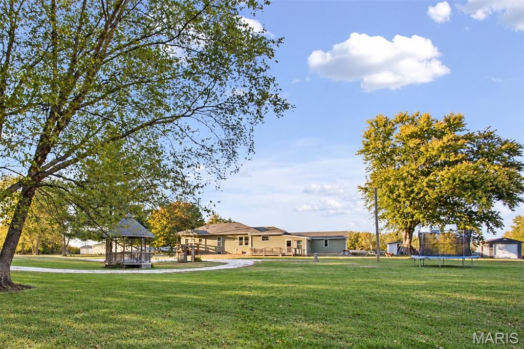Image 3 of property listing at 1 N Cobb Street, Roodhouse, IL 62082