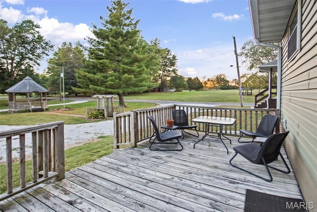 Image 22 of property listing at 1 N Cobb Street, Roodhouse, IL 62082