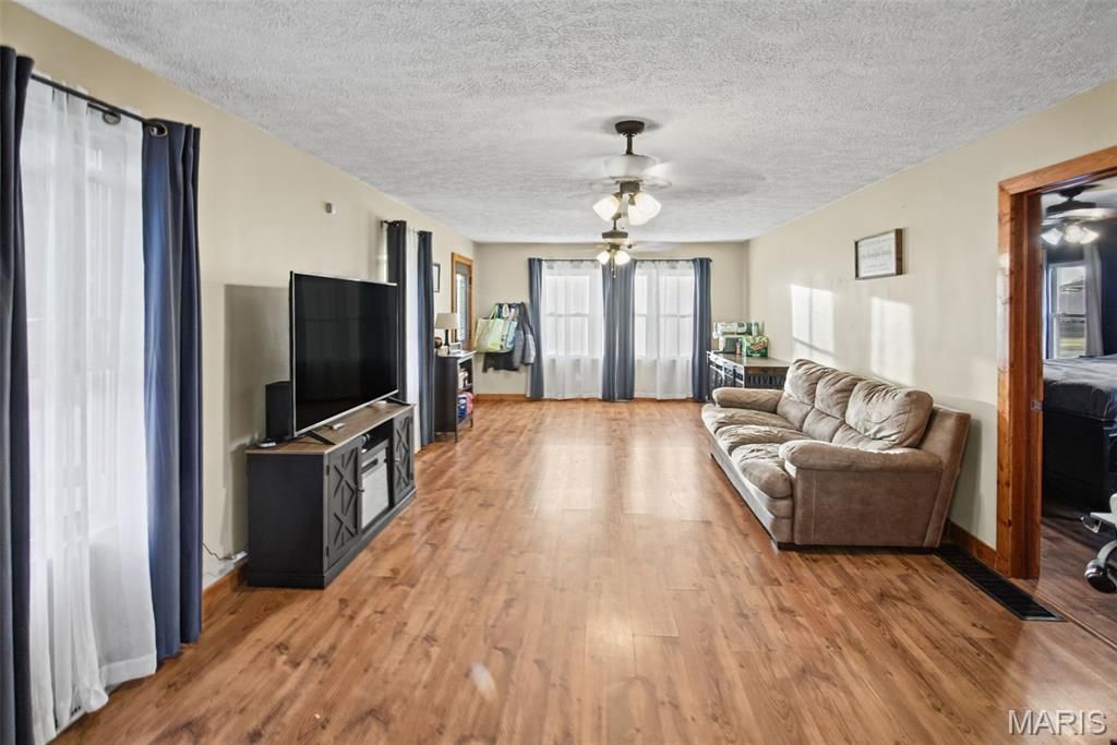 Image 27 of property listing at 1 N Cobb Street, Roodhouse, IL 62082