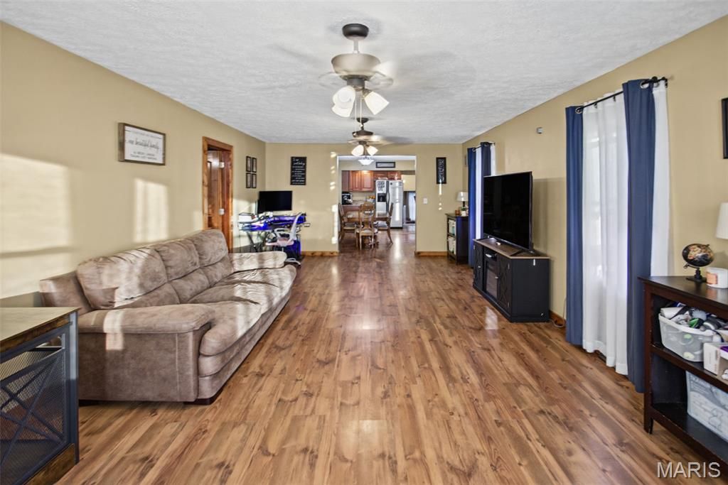 Image 28 of property listing at 1 N Cobb Street, Roodhouse, IL 62082