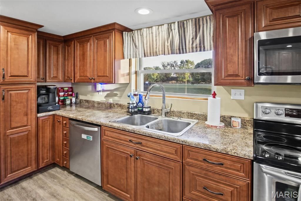 Image 36 of property listing at 1 N Cobb Street, Roodhouse, IL 62082