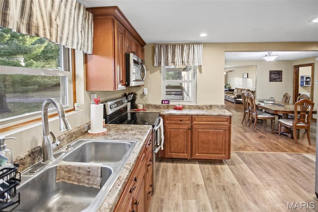 Image 38 of property listing at 1 N Cobb Street, Roodhouse, IL 62082