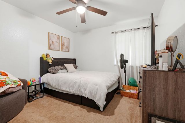 13069 Quinto Court, Cutler, CA 93615