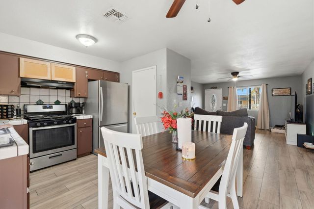 13069 Quinto Court, Cutler, CA 93615